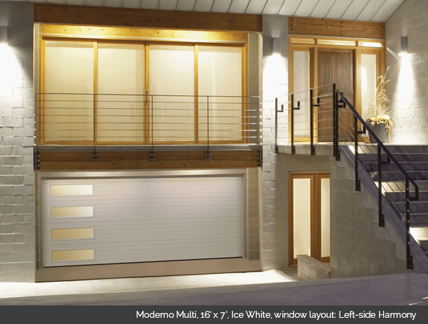 Moderno Multi Garaga garage door in Ice White with Left Side Harmony windows